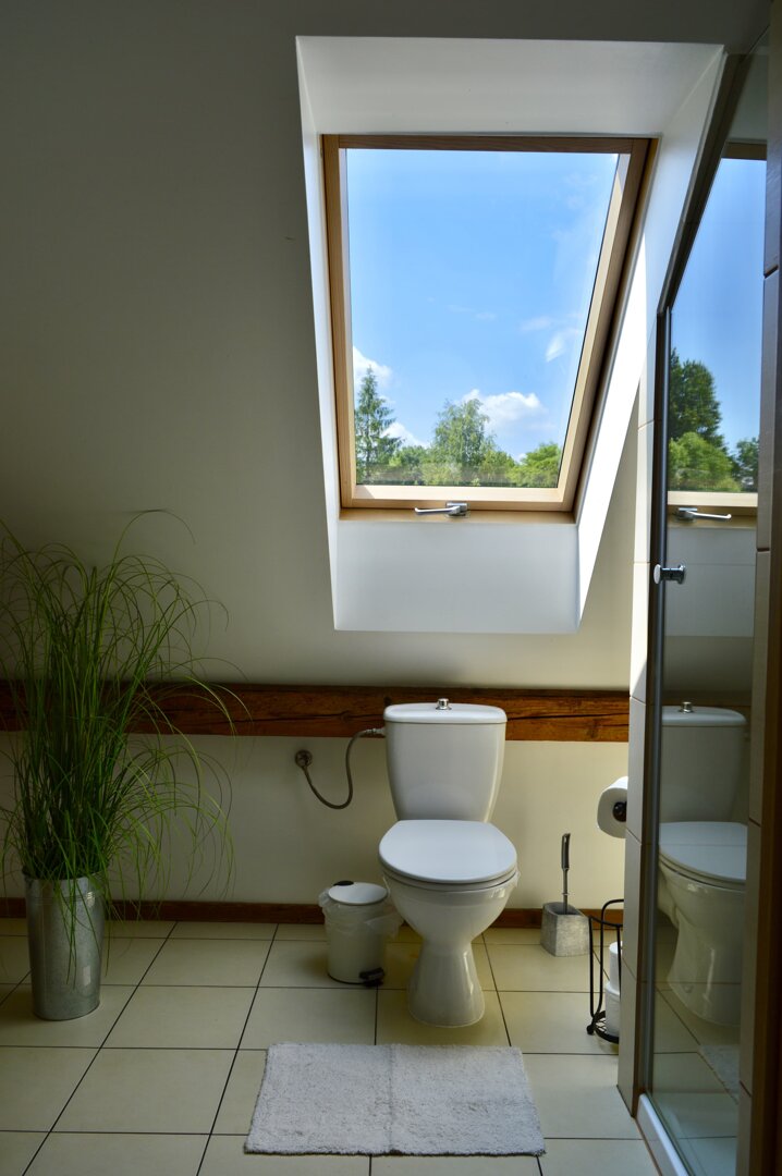 RE JOANNA DURAJ - 12