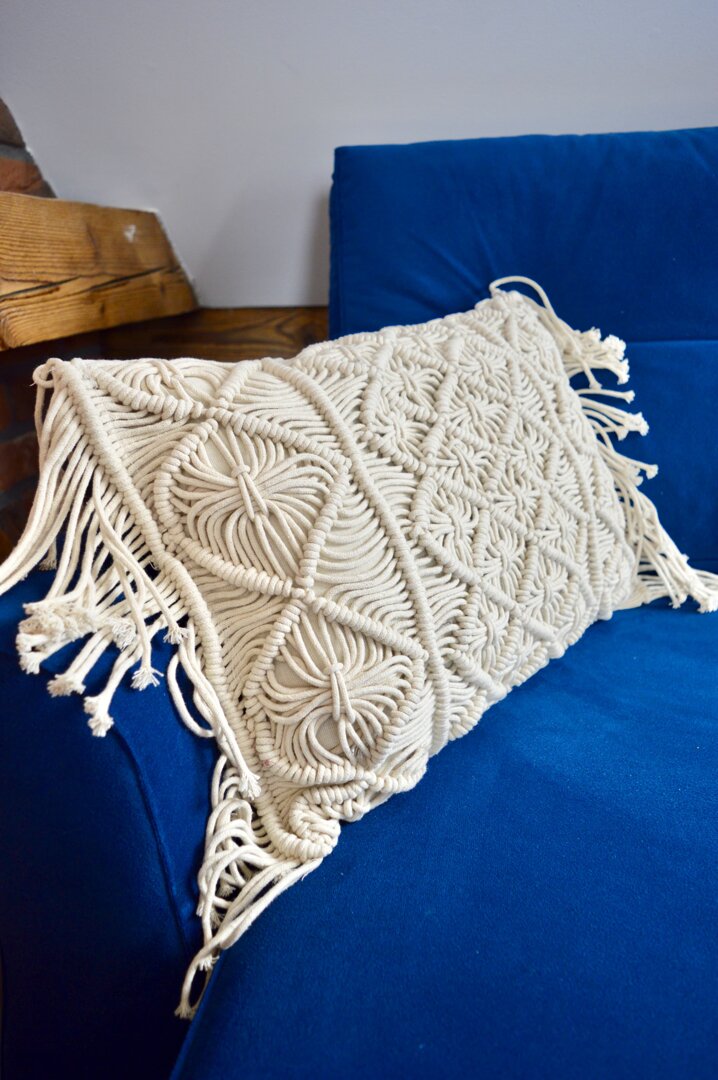 RE JOANNA DURAJ - 18