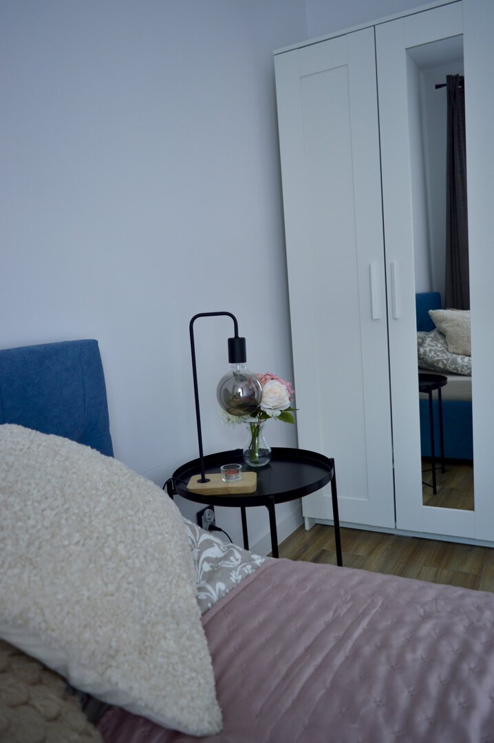 RE JOANNA DURAJ - 14